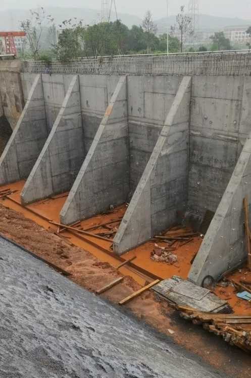 无锡滨湖区锚杆式挡土墙
